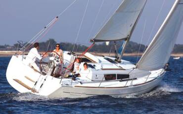 Sun Odyssey 36i, Babis