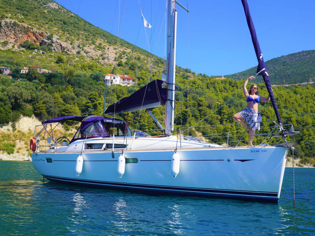 Sun Odyssey 39i, Bookie Too