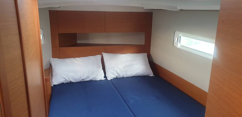 Sun Odyssey 410, The song is you