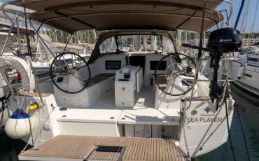 Sun Odyssey 410, PLAYE 