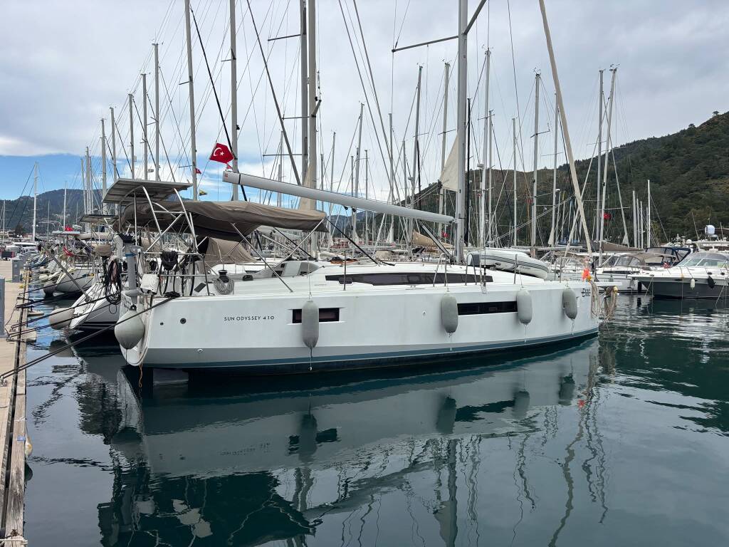Sun Odyssey 410, ENKI
