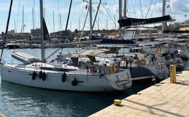 Sun Odyssey 439, Captain Tzinos