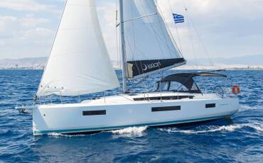 Sun Odyssey 440, DORY