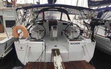 Sun Odyssey 449, SUCHON **