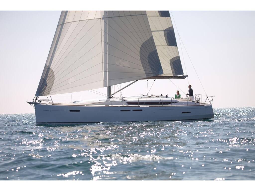 Sun Odyssey 449, Anni