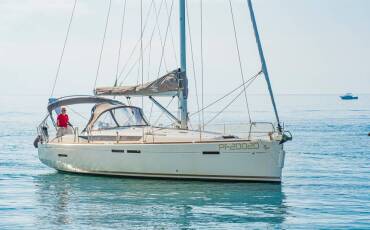 Sun Odyssey 449, Birbona