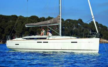 Sun Odyssey 449, CLASS