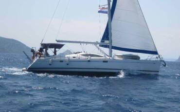 Sun Odyssey 49 DS, 