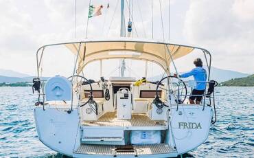 Sun Odyssey 490, Frida