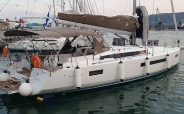 Sun Odyssey 490, Helia