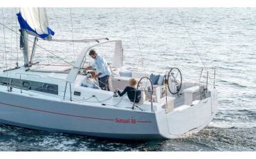 Sunsail 38, 