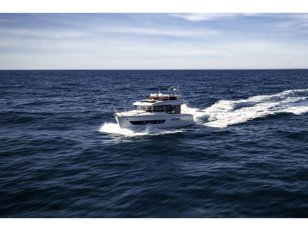Swift Trawler 37 Fly, NAVA